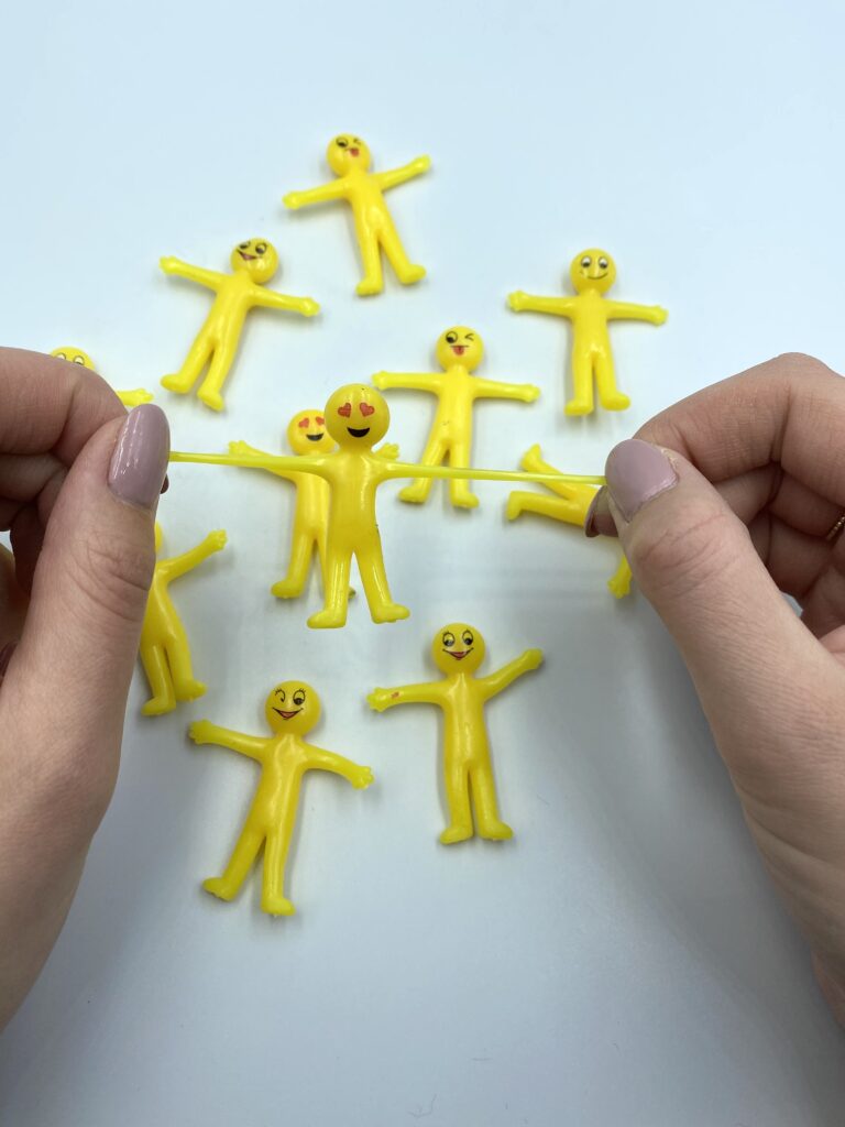 35mm Gevulde Capsule Emoji Doll Prijs per 100 stuks - Afbeelding 2