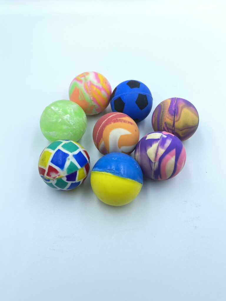 32mm Stuiterballen Zonder Capsule Prijs per 100 stuks