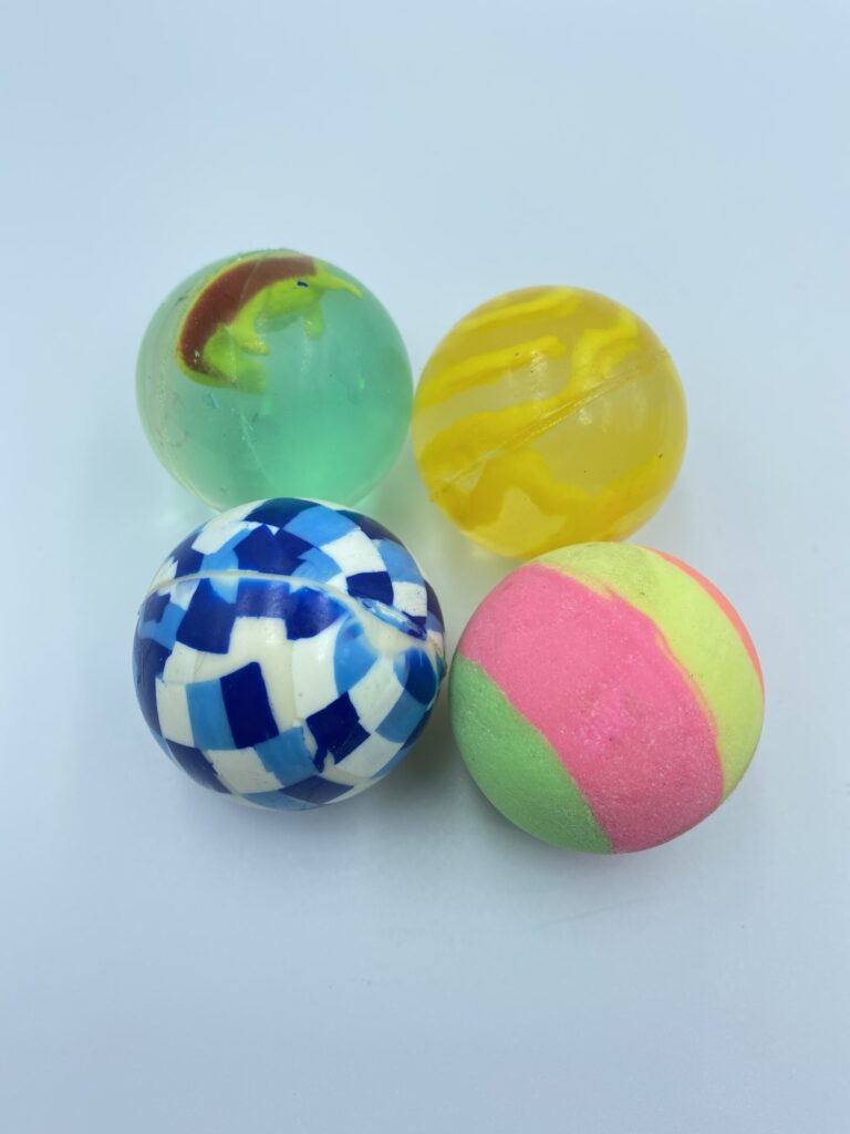 45mm Stuiterballen Zonder Capsule Prijs per 100 stuks